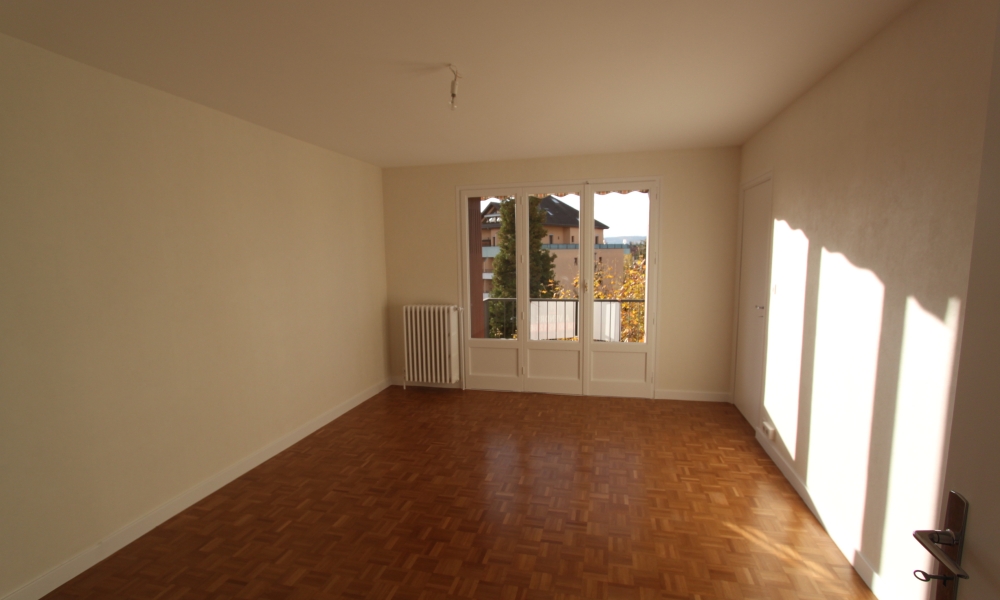 Vente appartement 3 pièces à ANNECY - réf. 3369 RI - Photo 1