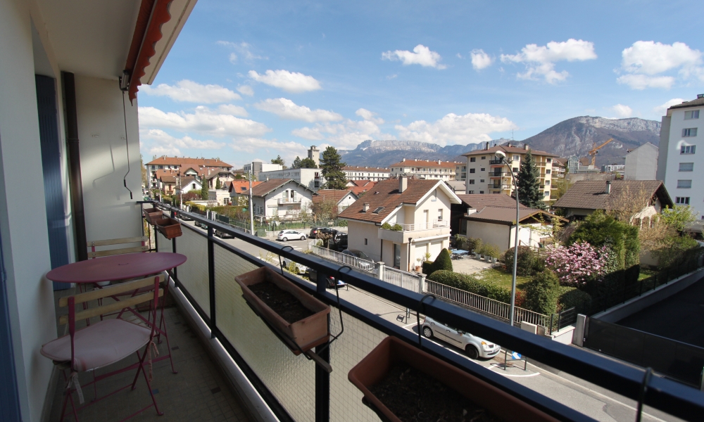 Vente appartement 3 pièces à ANNECY - réf. 3763 BU - Photo 1