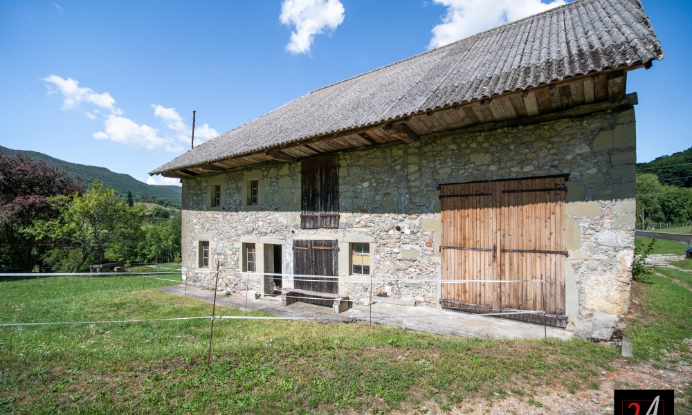 Vente maison 6 pièces à MOYE - réf. 3511 - Photo 1