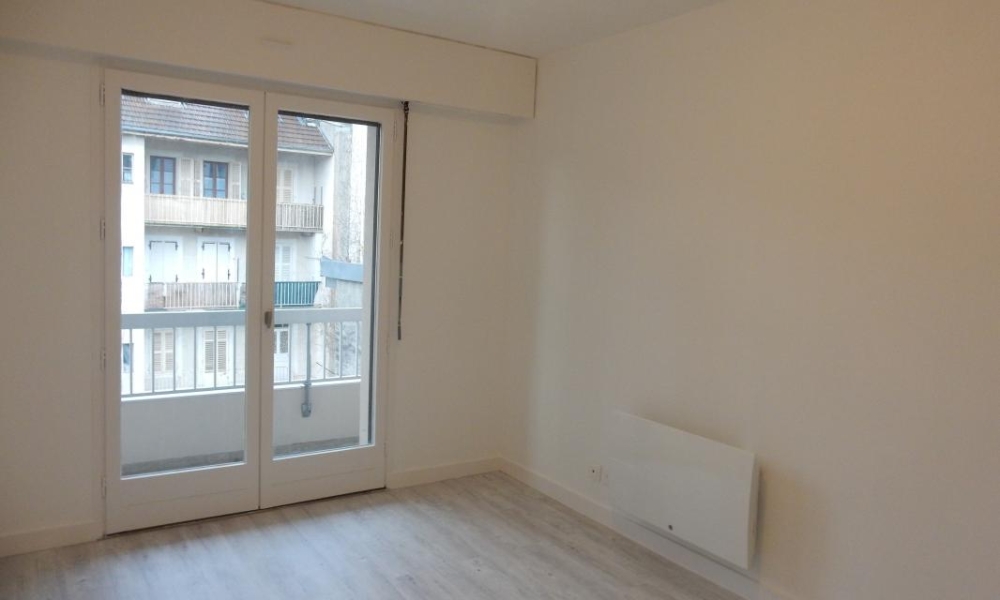 Location appartement Aix Les Bains 3 pièces 54 m2 - réf. 5813 - Photo 3