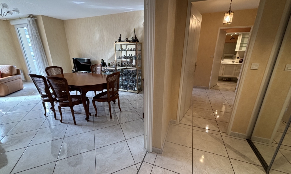 Vente appartement 4 pièces à Annecy - réf. 4571 BOU - Photo 8