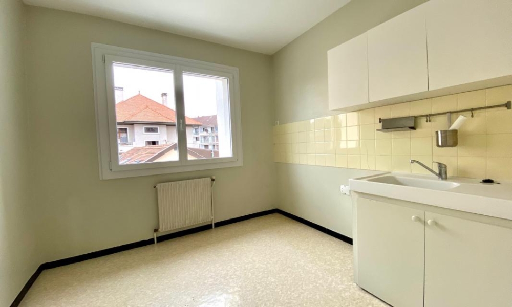 Location appartement Annecy 4 pièces 85 m2 - réf. 5979 - Photo 9