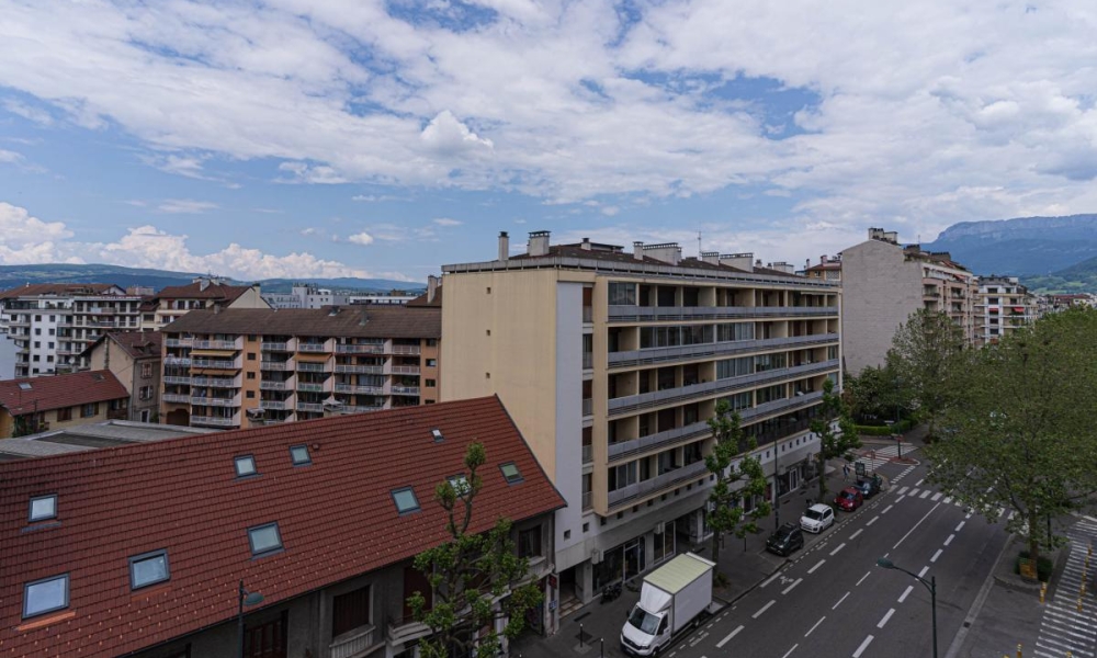 Location appartement Annecy 2 pièces 51 m2 - réf. 5998 - Photo 2