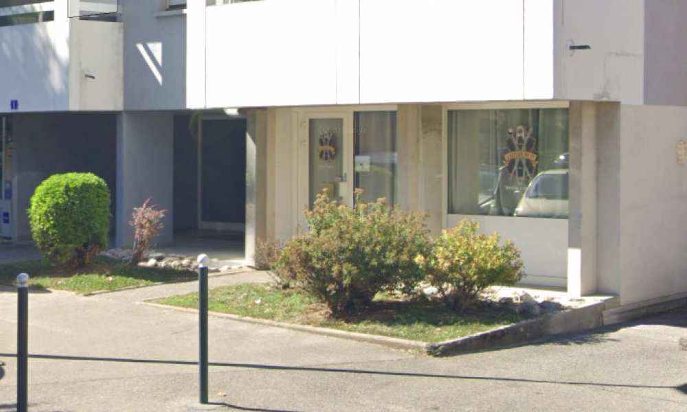 LOCAL COMMERCIAL - Photo 2