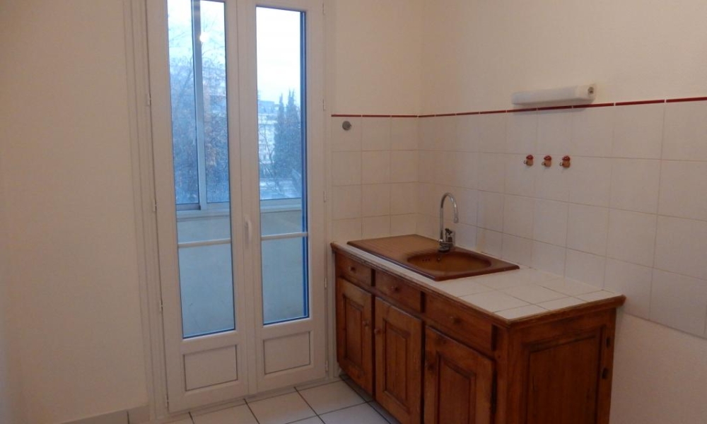 Location appartement Chambery 3 pièces 66 m2 - réf. 6039 - Photo 5