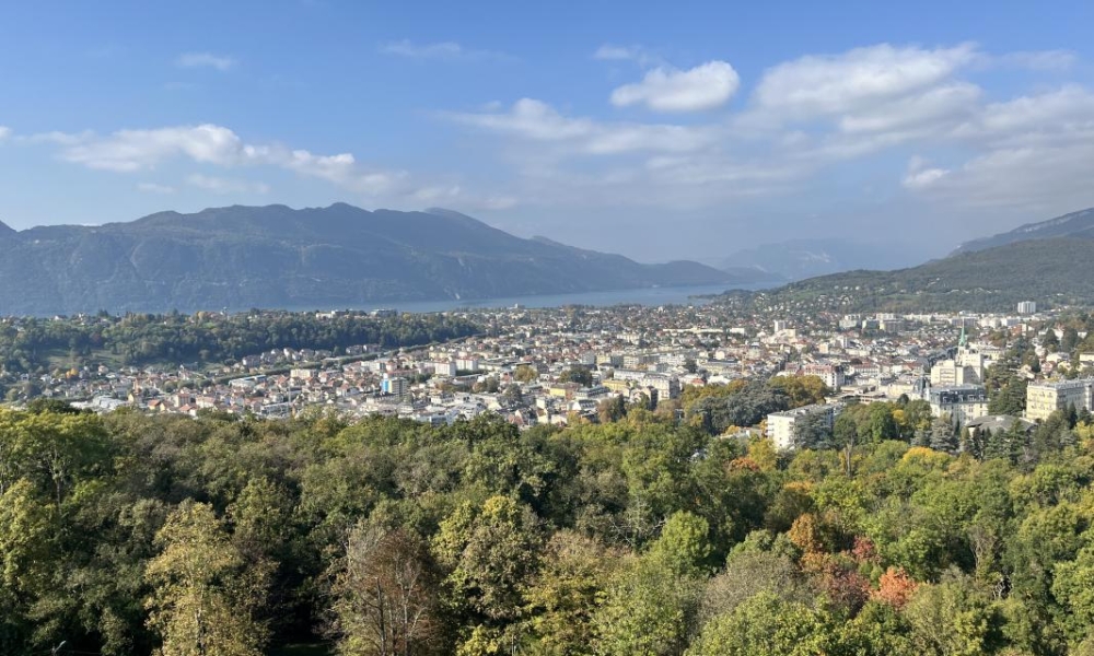 Location appartement Aix Les Bains 2 pièces 48 m2 - réf. 6038 - Photo 1 Location appartement Aix Les Bains 2 pièces 48 m2 - réf. 6038 - Photo 1