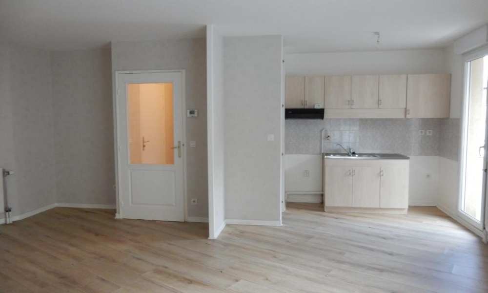 Location appartement Aix Les Bains 2 pièces 48 m2 - réf. 6169 - Photo 1 Location appartement Aix Les Bains 2 pièces 48 m2 - réf. 6169 - Photo 1