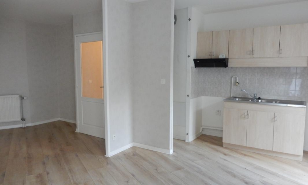 Location appartement Aix Les Bains 2 pièces 48 m2 - réf. 6169 - Photo 3 Location appartement Aix Les Bains 2 pièces 48 m2 - réf. 6169 - Photo 3