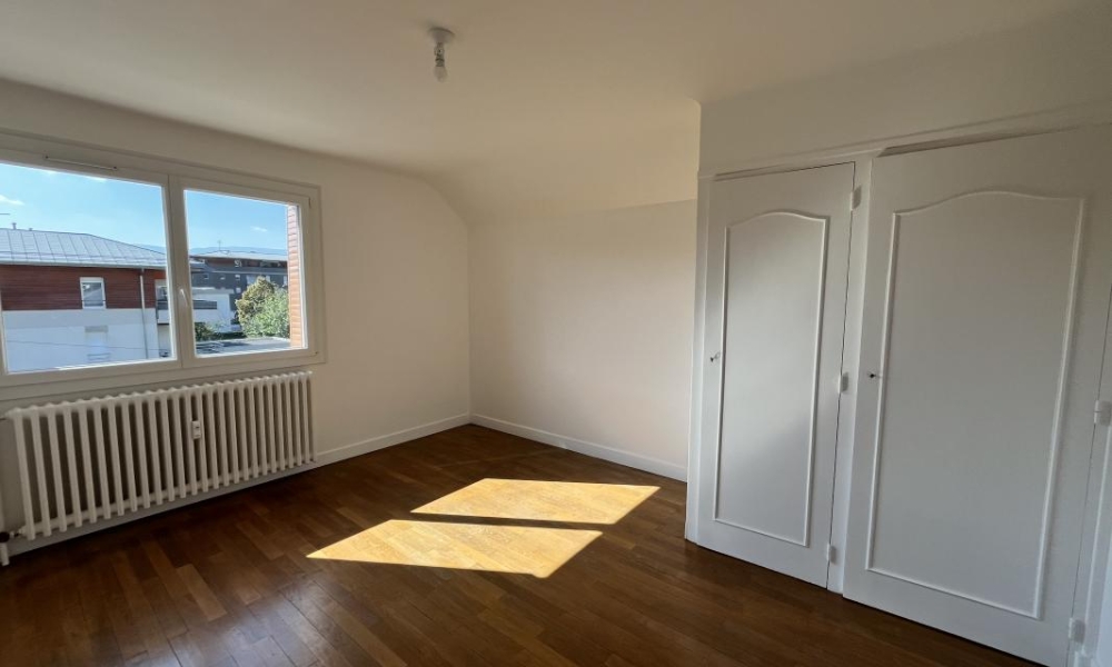 Location appartement Bassens 3 pièces 70 m2 - réf. 6234 - Photo 2