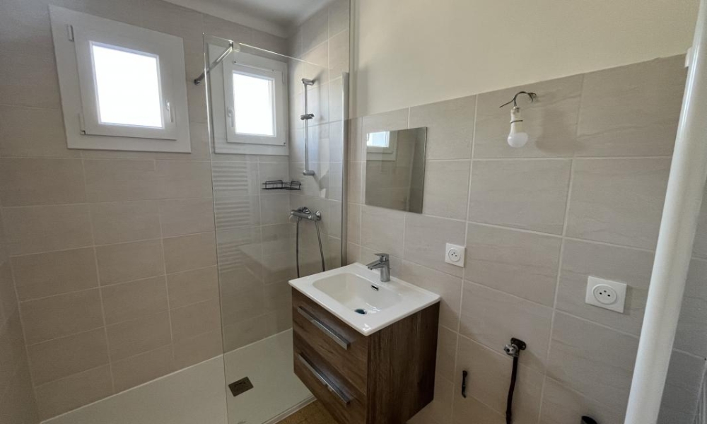 Location appartement Bassens 3 pièces 70 m2 - réf. 6234 - Photo 4