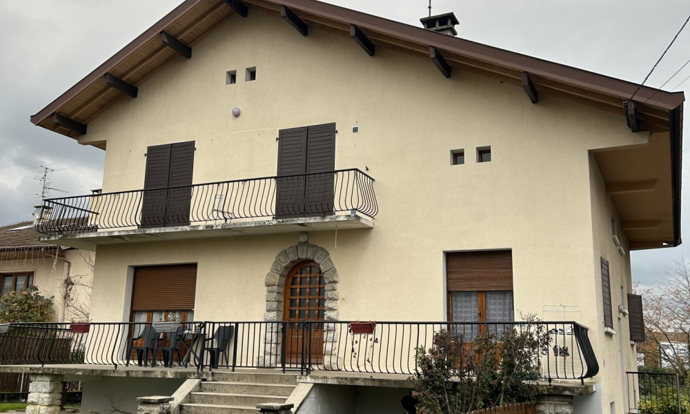 Vente maison 8 pièces à Rumilly - réf. 3712 - Photo 1