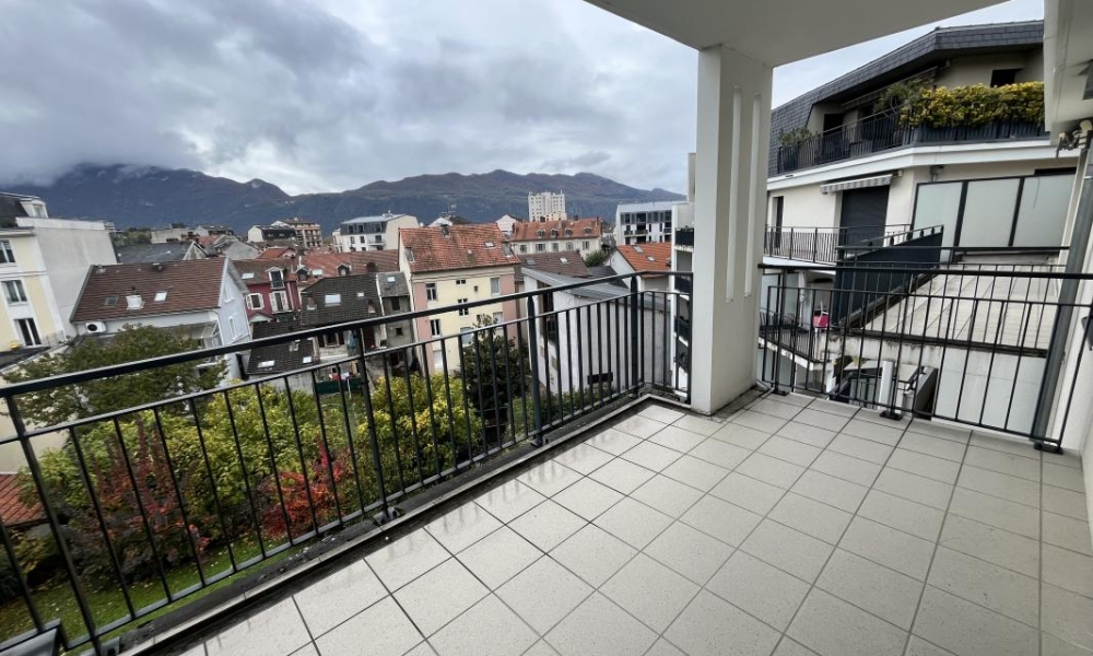 Location appartement Aix Les Bains 4 pièces 90 m2 - réf. 6245 - Photo 1
