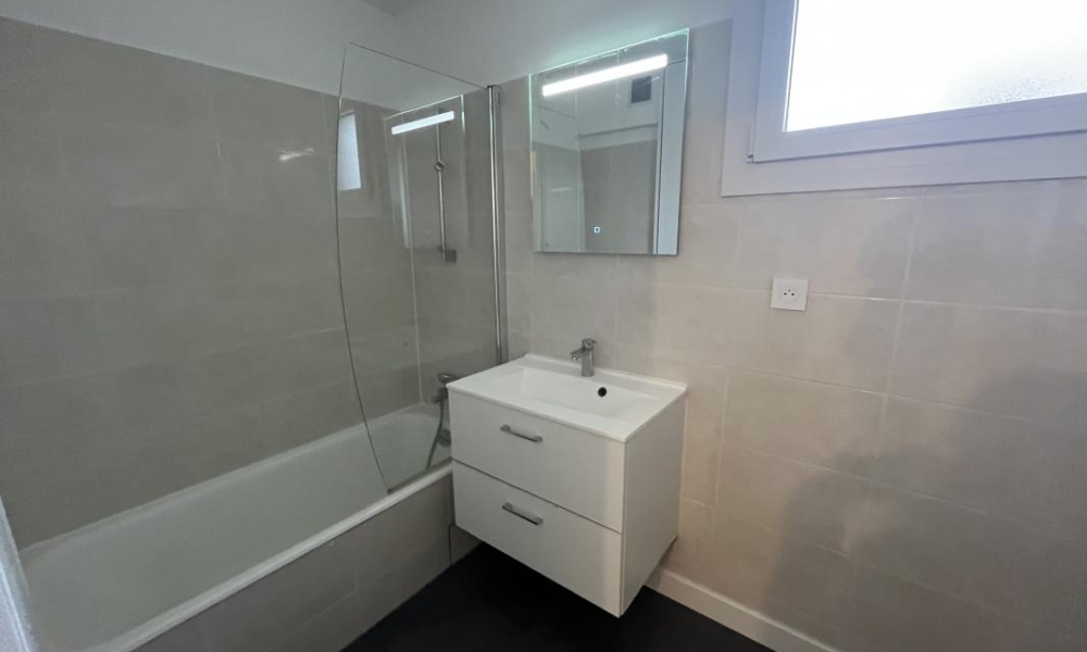 Location appartement Annecy Le Vieux 3 pièces 70 m2 - réf. 5609 - Photo 8