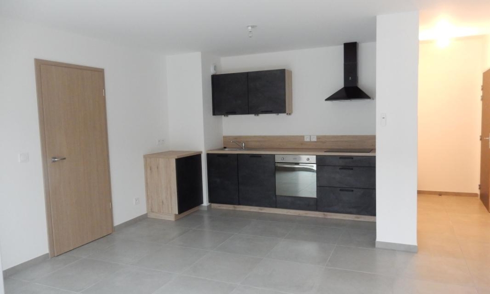 Location appartement Chambery 2 pièces 48 m2 - réf. 6366 - Photo 2