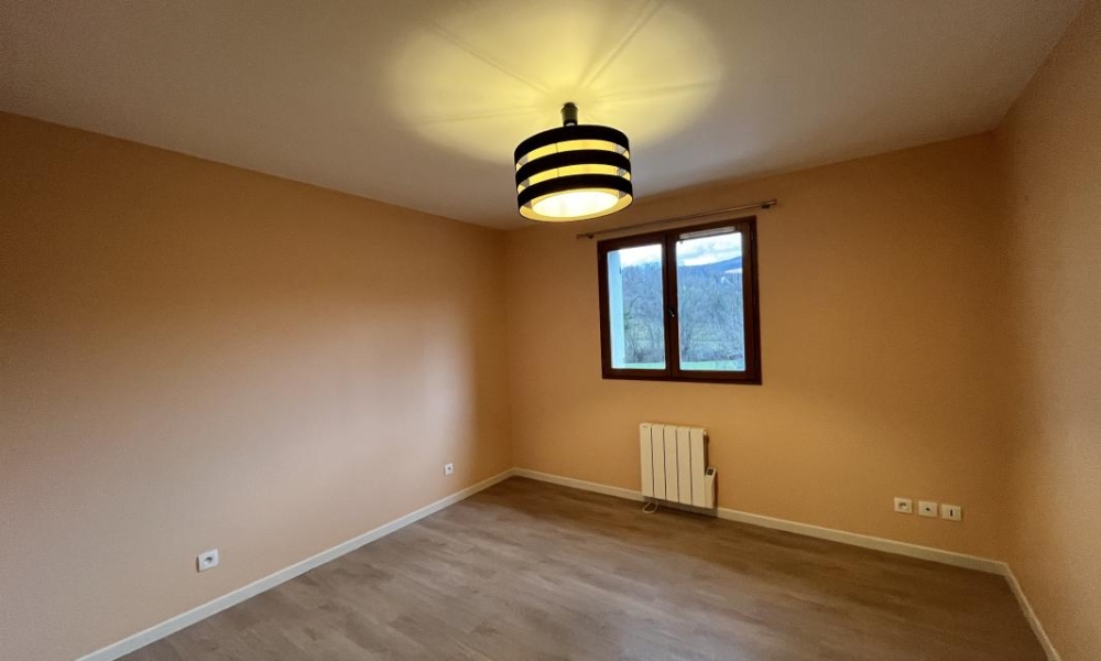 Location appartement Entrelacs 5 pièces 138 m2 - réf. 6023 - Photo 8