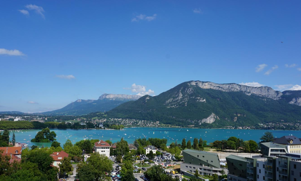 Location appartement Annecy 2 pièces 71 m2 - réf. 6121 - Photo 1