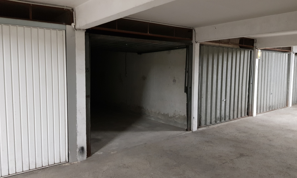 Location garage 10 m² à Annecy - réf. 16238-6 - Photo 1