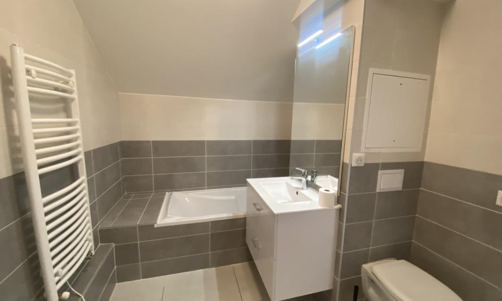 Location appartement Aix Les Bains 2 pièces 64 m2 - réf. 7472 - Photo 4