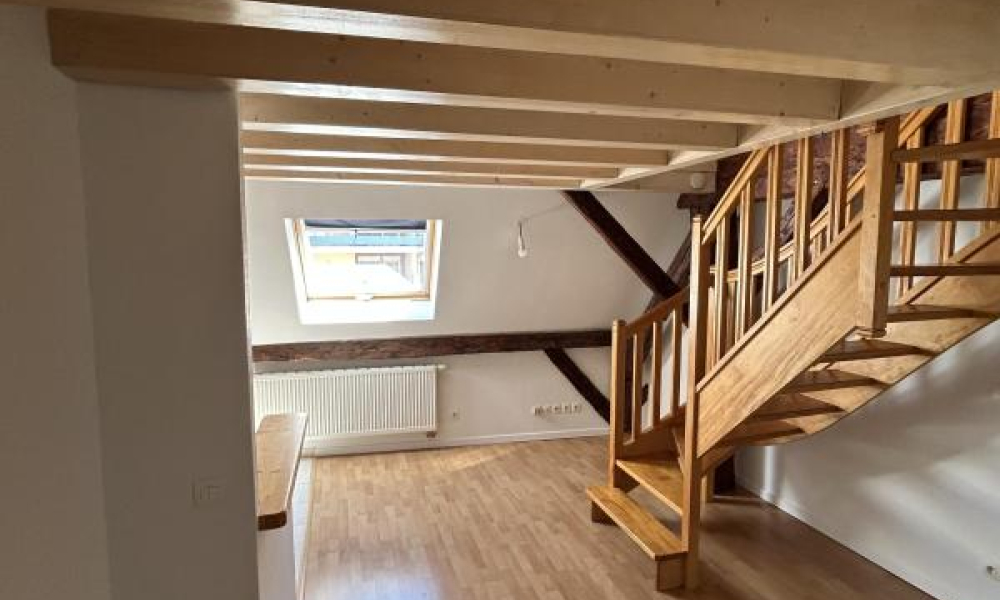 Location appartement Rumilly 1 pièces 37 m2 - réf. 7145 - Photo 1