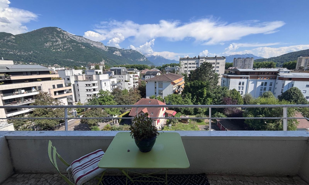 Vente appartement 4 pièces à Annecy - réf. 4742 DU - Photo 1