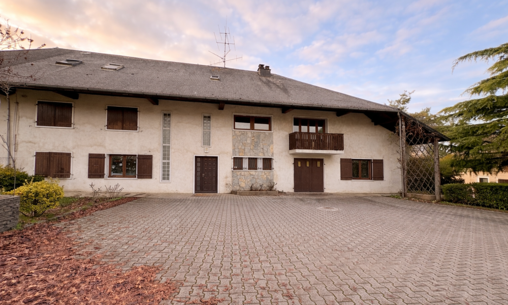 Vente maison 12 pièces à Rumilly - réf. 7001 - Photo 1