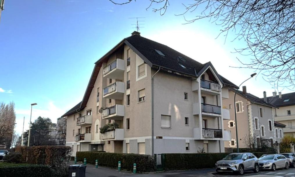 Location appartement Annecy 2 pièces 42 m2 - réf. 7654 - Photo 1