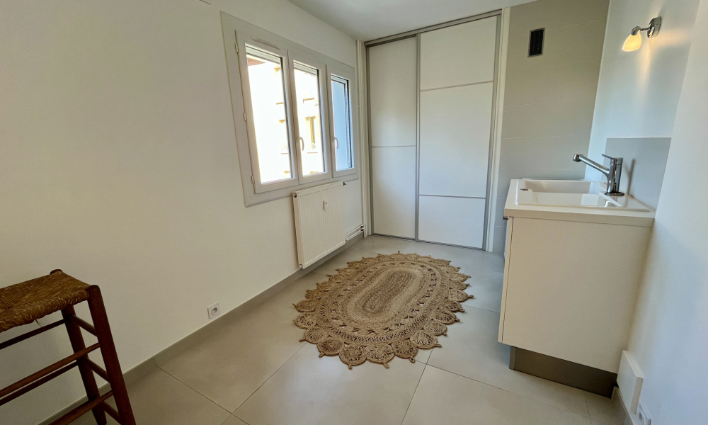 Vente appartement 2 pièces à Aix-les-Bains - réf. 4902 - Photo 2