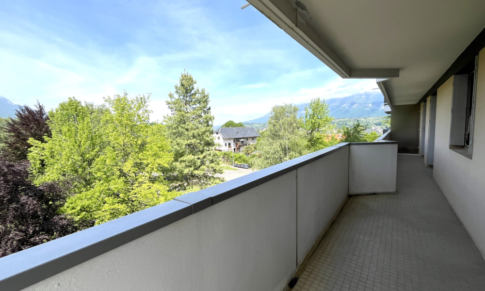 Vente appartement 4 pièces à La Motte-Servolex - réf. 4797 - Photo 2