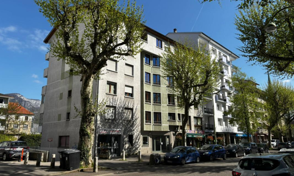 Location stationnement Annecy pièces 10 m2 - réf. 7118 - Photo 1