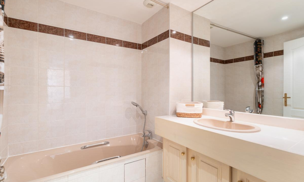 Location appartement Annecy 2 pièces 44 m2 - réf. 7942 - Photo 8