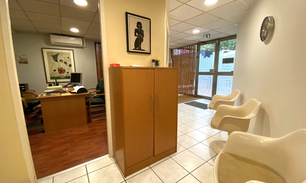 Vente local commercial 72 m² à Annecy - réf. 4940 GUE - Photo 8