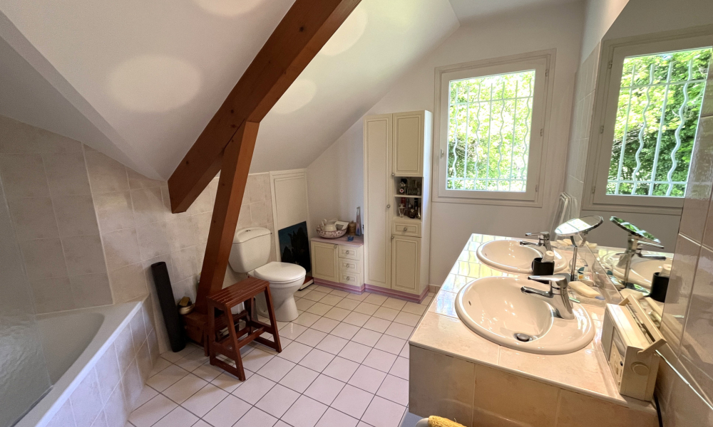 Vente maison 7 pièces à Aix-les-Bains - réf. 4847 - Photo 15