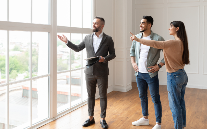 Réussir sa première visite immobilière : les bonnes questions à poser